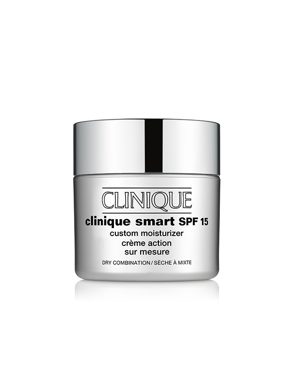 Clinique Smart™ SPF 15 Crème Réparatrice Action Sur Mesure, Grand Format, Un soin qui favorise l&#039;hydratation, donne de l&#039;éclat et répare efficacement les dommages.